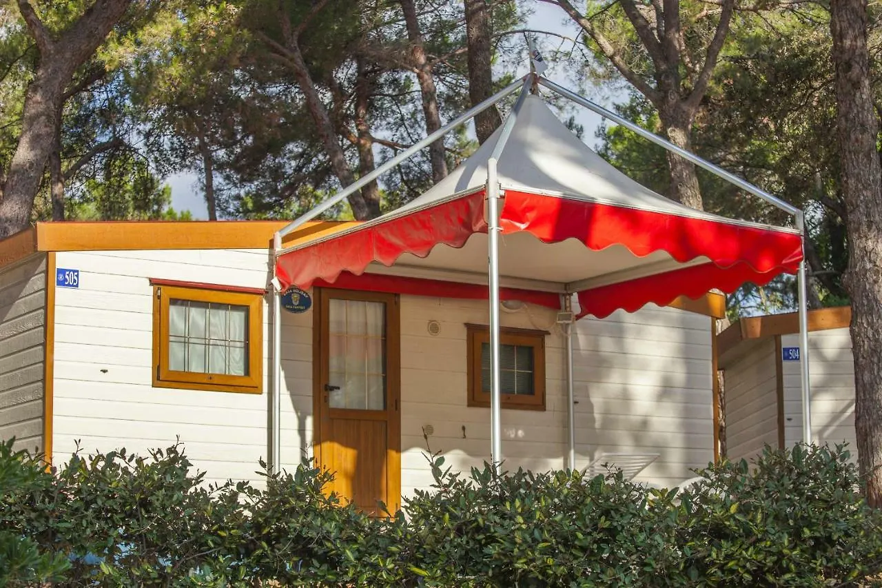 Camping Village Poljana 말리로시니